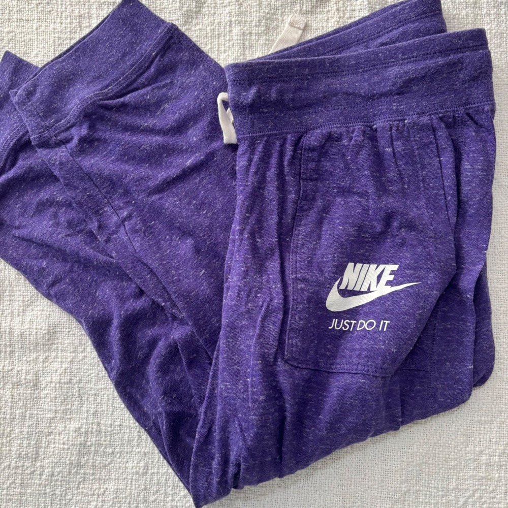 Nike Womens Gym Vintage Capri Pants Purple Heathered Just Do It Size Large